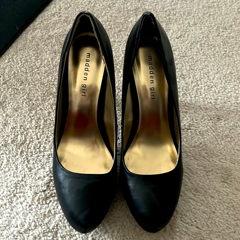 Madden Girl Black heels
